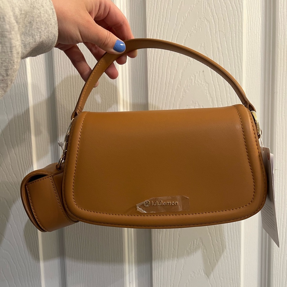 Lululemon Cactus Leather Mini Bag - Picture 2 of 5